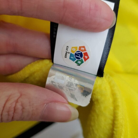 The North Face 95 Retro Denali jacket in Lemon - Picture 11 of 14